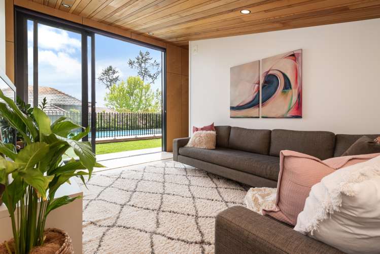 60 Parkhill Road Mellons Bay_13