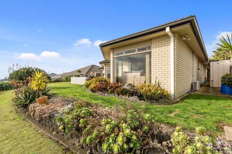 11 Aurora Avenue Welcome Bay_18