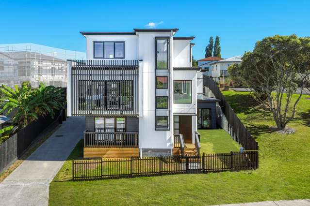 Modern Living on a Grand Scale!