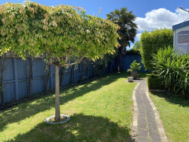 19A Campbell Street 1067_14