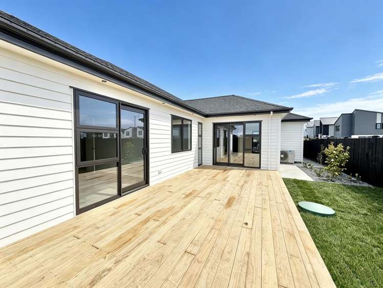 105 Parish Drive Milldale_18
