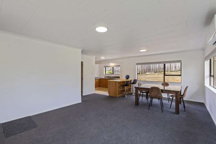 2 Squire Place Blagdon_4