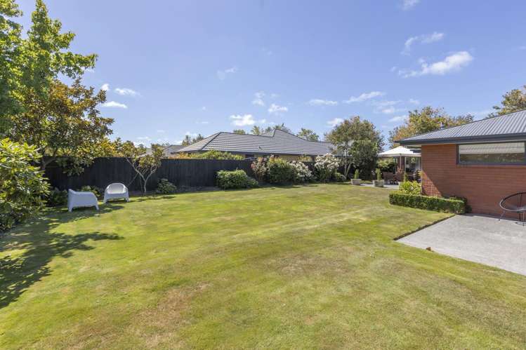 21 Riverwood Boulevard Redwood_6