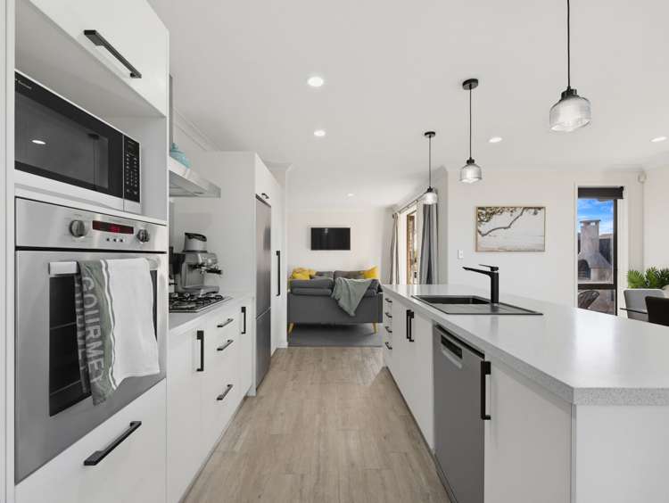 64 Arabian Drive Papamoa Beach_7