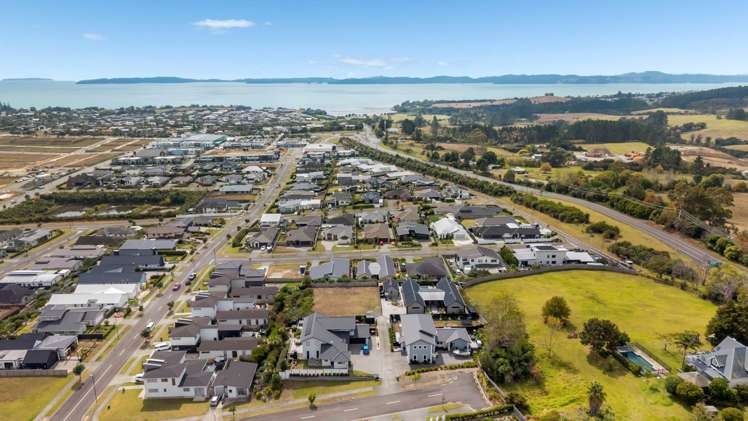 22 Motukaraka Drive Beachlands_13