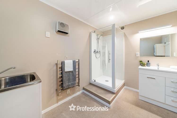 15 Stanhope Grove Korokoro_24