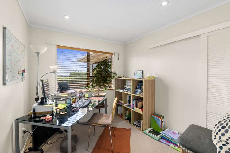 87 Huia Street Waikanae_13