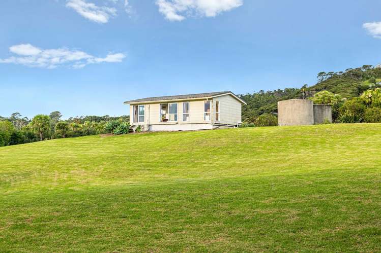 20 Constable Road Muriwai_19