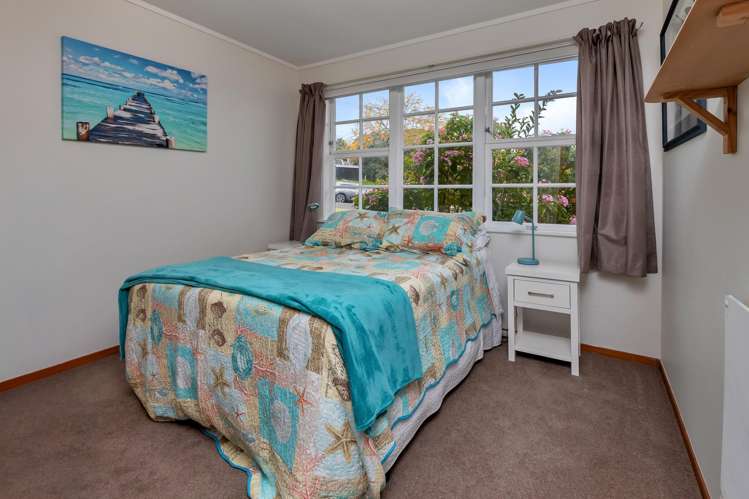 31 Clotworthy Crescent Onerahi_10
