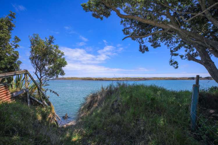 14 Rauparaha Street Marokopa_15