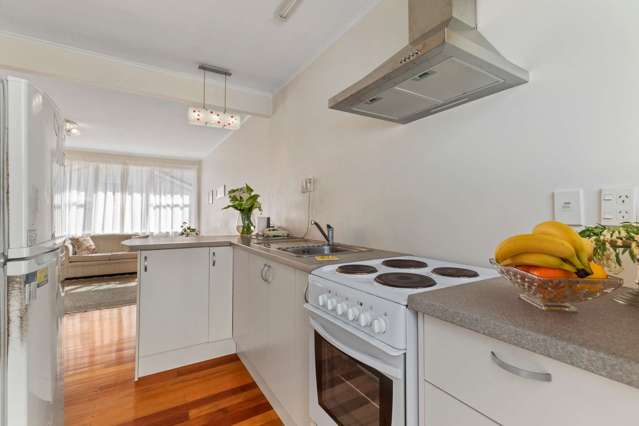 2/11 Preston Avenue Mount Albert_4