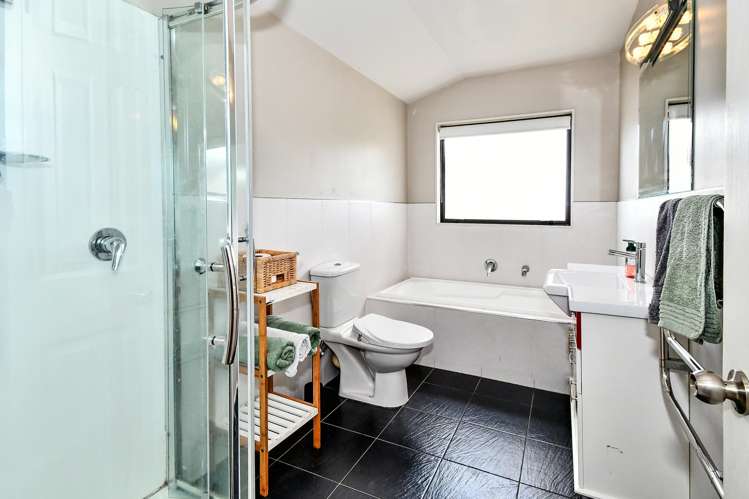 53 Saralee Drive Manurewa_7