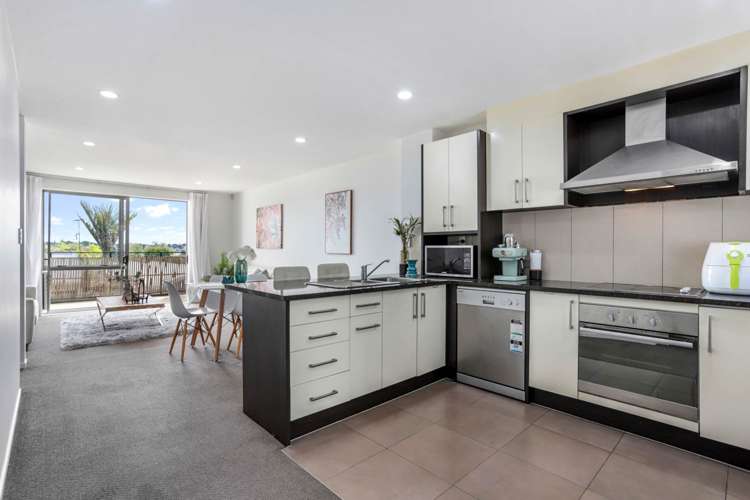 8/6 Islington Avenue New Lynn_4