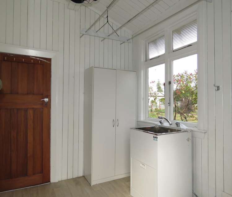 74 Church Street Reefton_12