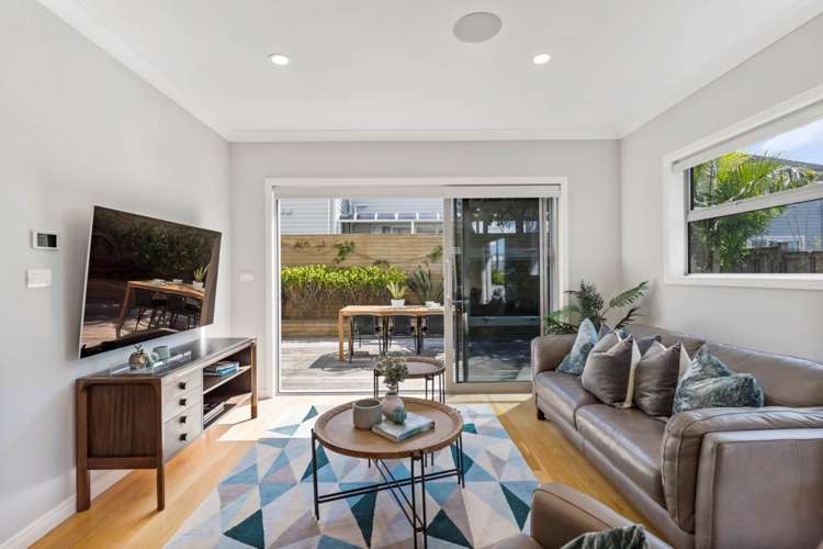 24 Lagonda Rise Oteha_5