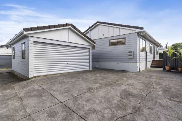 1/6 Lexington Drive Botany Downs_2