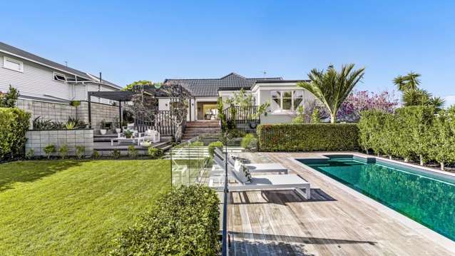 Glendowie home with huge backyard, pool and pergola heads to auction