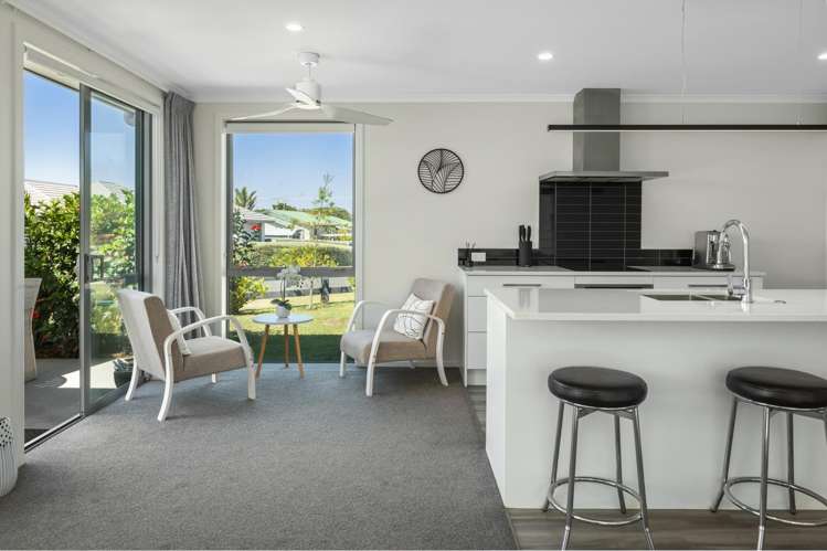 7 Eastbank Drive Katikati_5