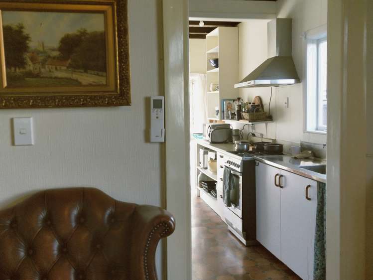 2 North Road The Wood_7