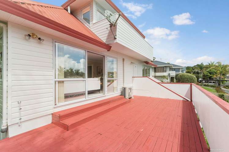 41 Esther Place Red Beach_17