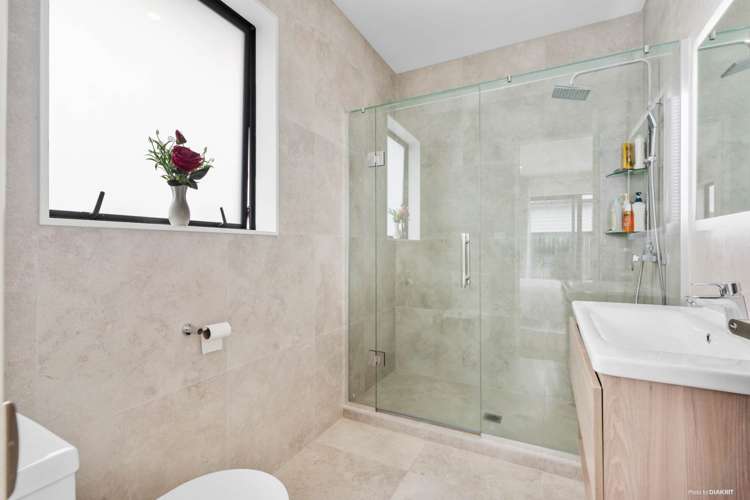 4 Spark Road Wainui_14