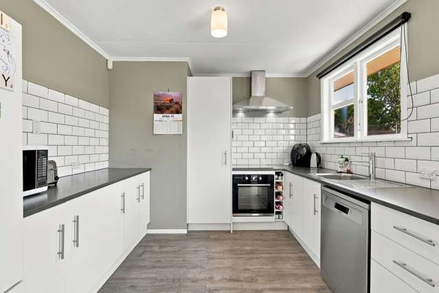 10 Lewis Place Highbury_3