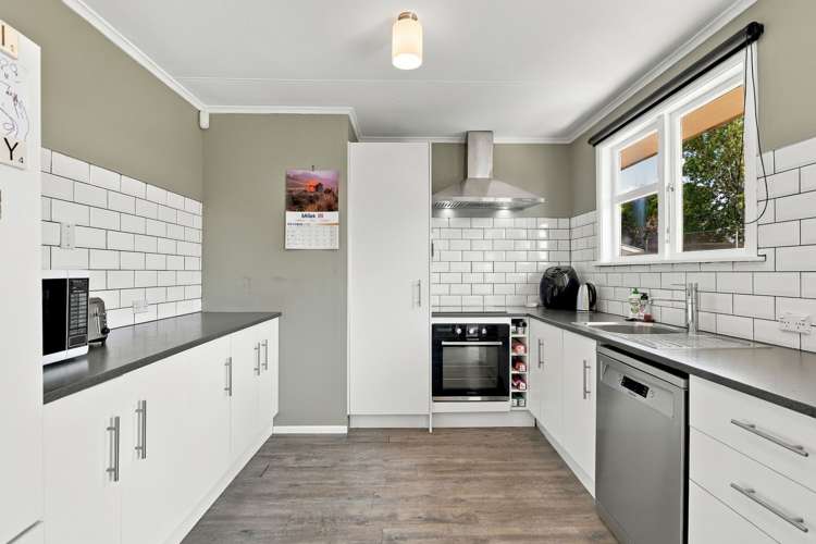 10 Lewis Place_2