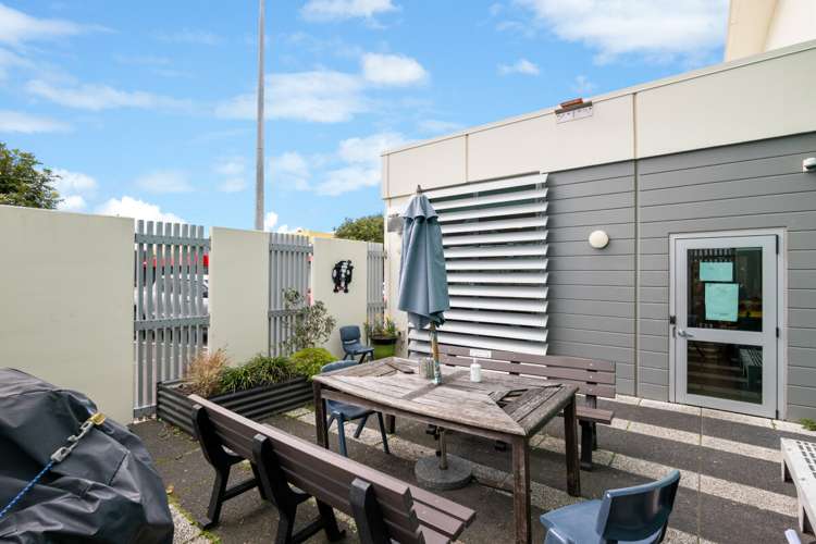 27-39 Nelson Street Hawera_17