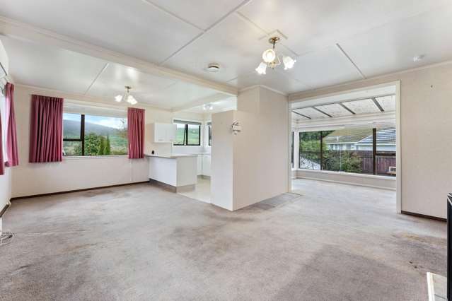 8 Tudor Road Pahiatua_4