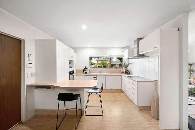 60 Pulham Crescent Queenwood_2