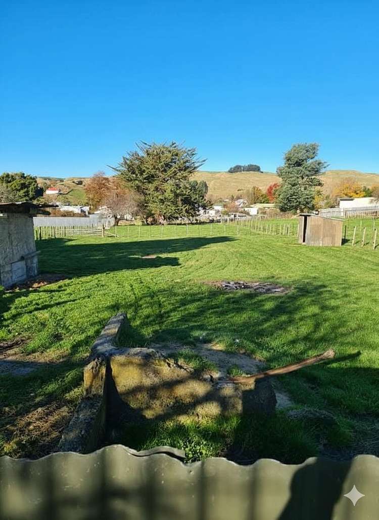 10 Paraekaretu Street Hunterville_17