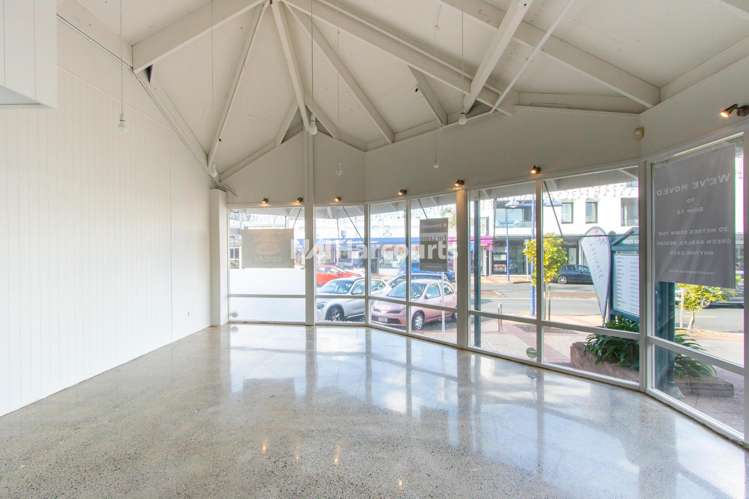 Shop 1/376-378 Beach Road Mairangi Bay_1