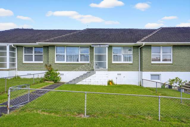 Your Chance To Own In Central Takapuna!