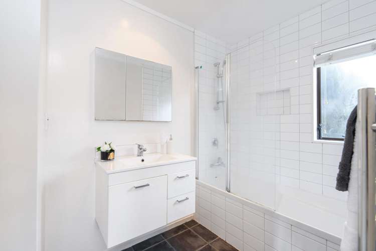  C/37 Saxon Street Waterview_18
