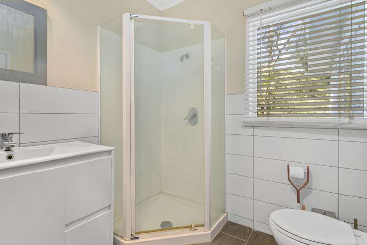 1 Kilgour Terrace Huia_13