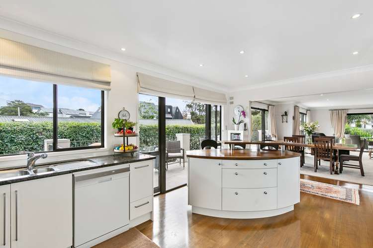 54a Marine Parade Mellons Bay_25