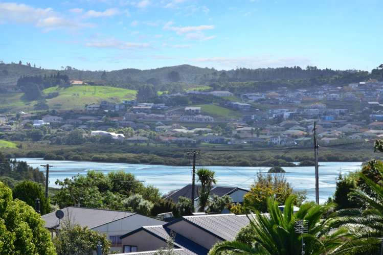 20a Moffat Road Red Beach_18