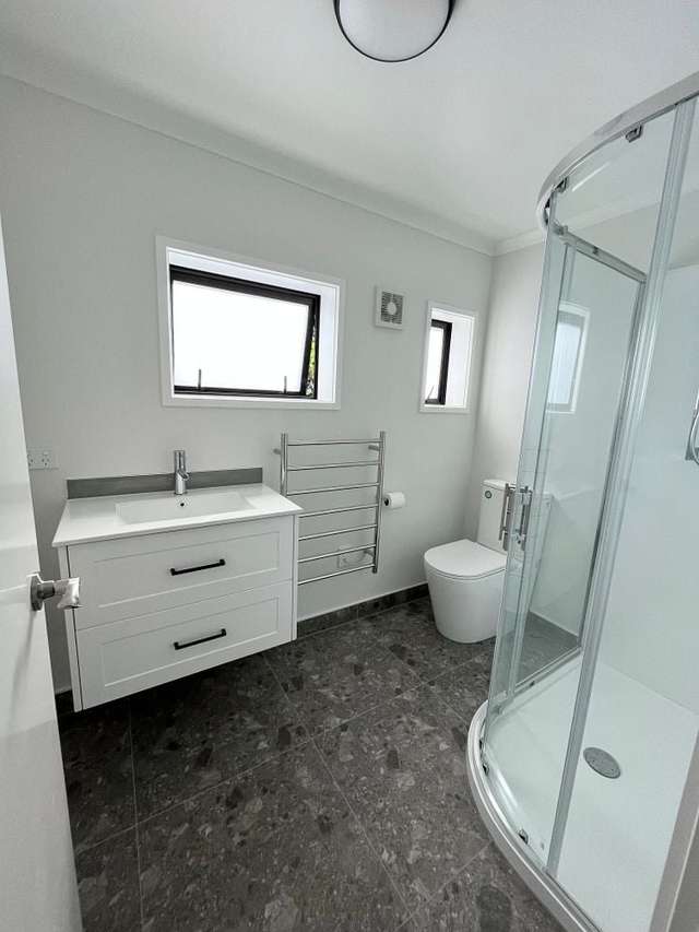 2/4 Roose Avenue Pukekohe_3