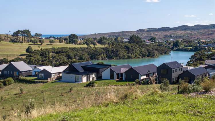 110 Rangitahi Road Raglan_3