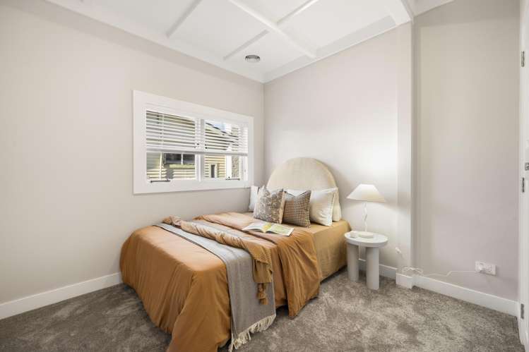 8 Creamer Avenue Belmont_19