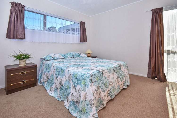 124 Carnoustie Drive Wattle Downs_18