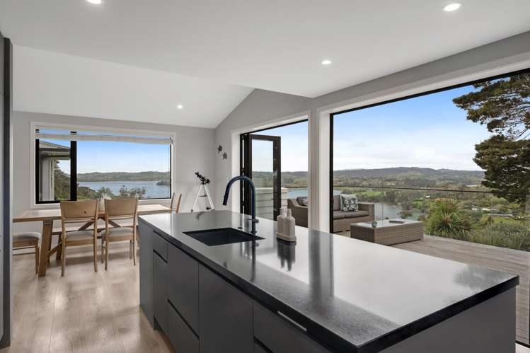 167 Sandspit Road Cockle Bay_9