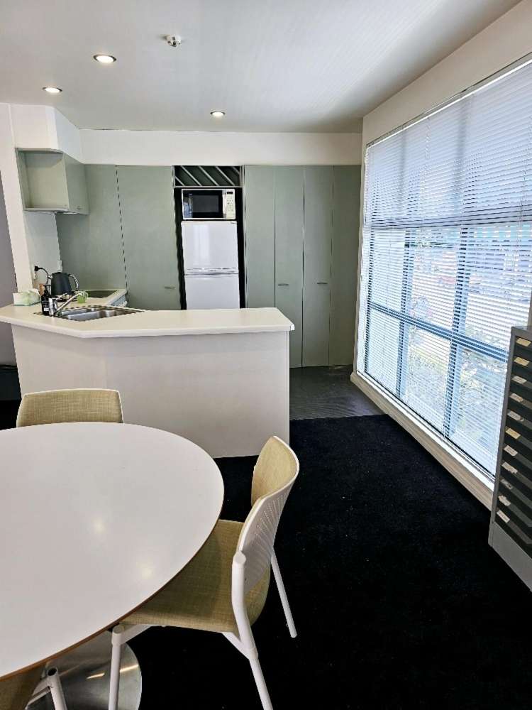 Unit 2, 75 Gloucester Street City Centre_11