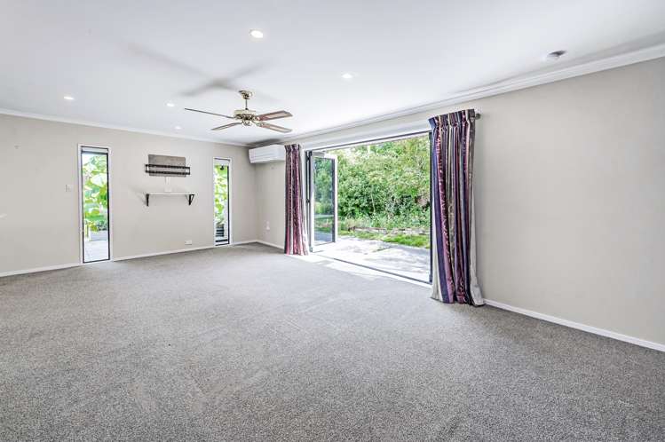 12 Bowen Street Southbridge_12