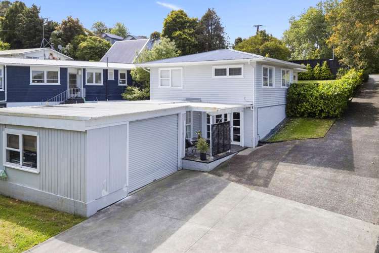188 Golf Road Titirangi_21