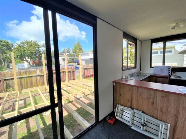 2/51 Seaview Road Castor Bay_2