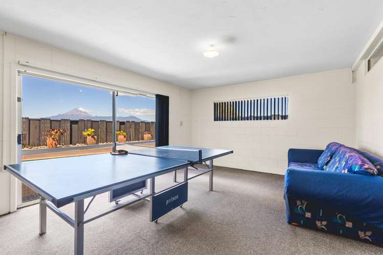 18b Montana Place Merrilands_25