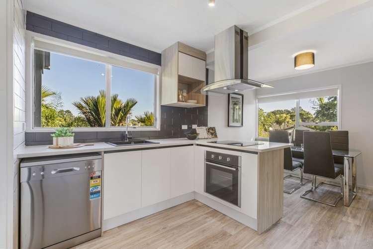 301 Royal Road Massey_5