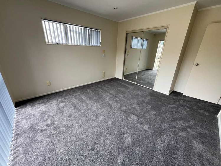 2/7 Argyle Avenue Pahurehure_3