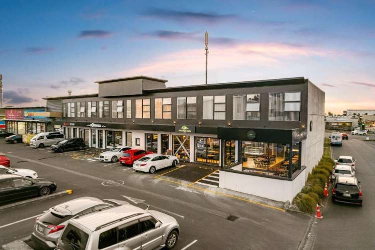 Room 1/302 Te Irirangi Drive_0